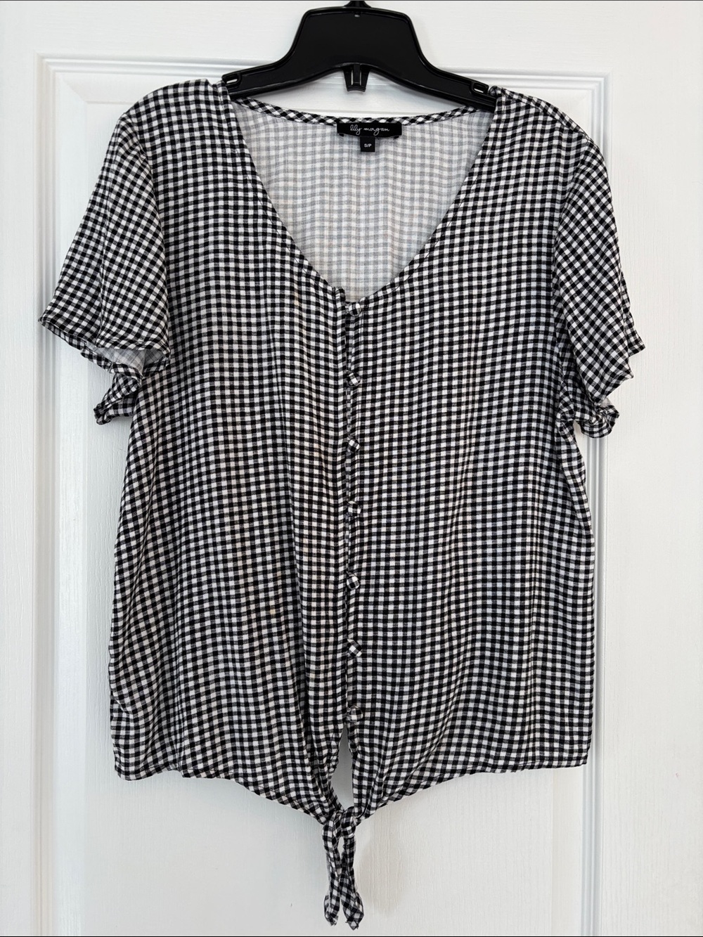Button-Front Black & White Gingham Tie-Hem Blouse
